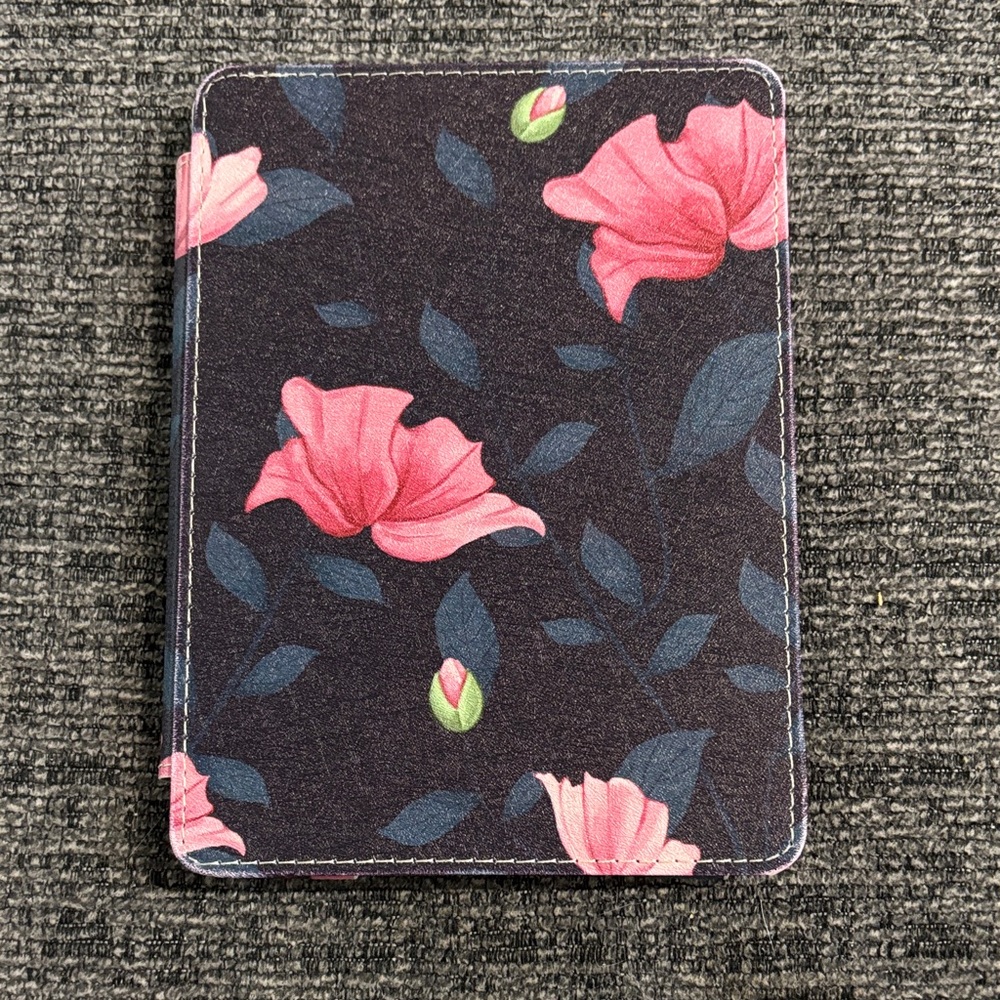 Floral Kindle Paperwhite Cover - Pink and Black